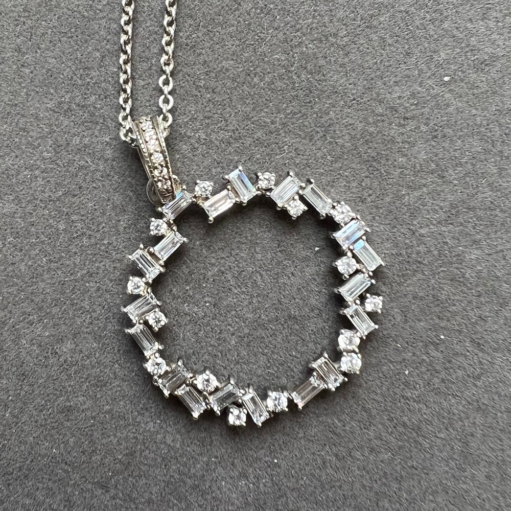 Pandora Glacial Beauty Ice Cube Pendant Necklace New approx 60% off retail